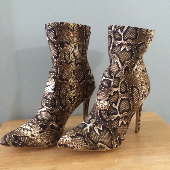 Women’s boots - Picture 2 of 7